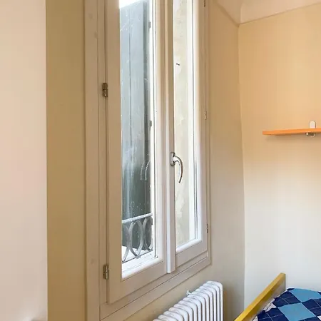 Mazzini Apartman Ferrara